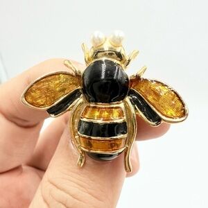 Vintage Gold-tone Enamelled Pearls Accent Bee Brooch